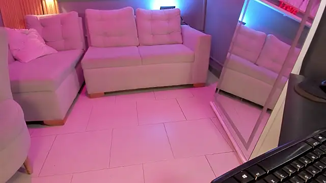 janinne_lu's Live XXX Chat