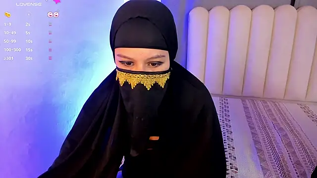 layla_leila01: διαδικτυακό σόου στην κάμερα