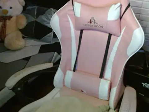 MistressLexa0831 Show Webcam