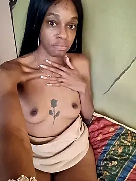 Chat +18 de Jasmine_FullsShine ao vivo