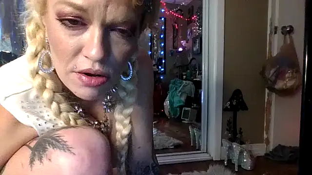 marilyn420's Live XXX Chat