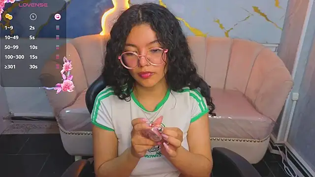 victoria_castillo_b Adlı Modelin Canlı XXX Sohbeti