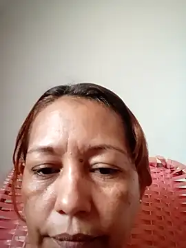 marinita13 Adlı Modelin Canlı XXX Sohbeti