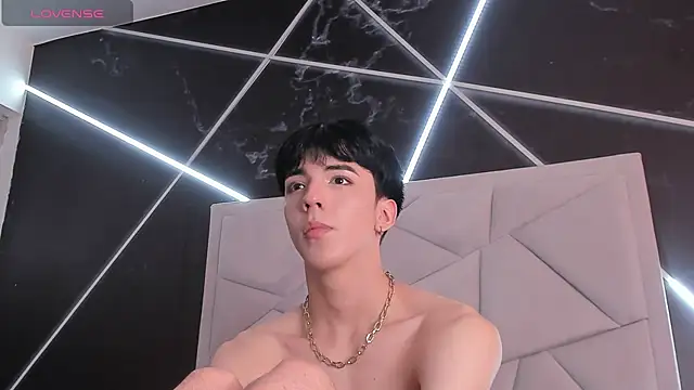 Chat +18 de AerumChae ao vivo