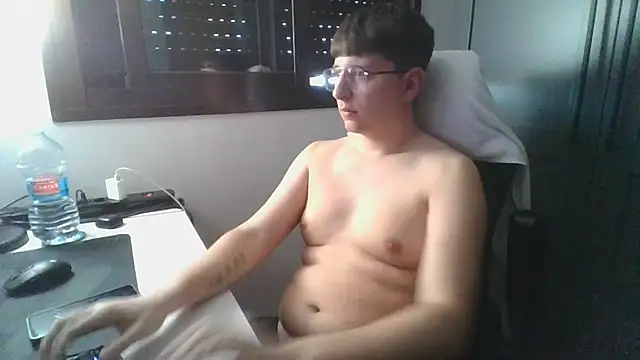 aaress22cm Adlı Modelin Web Kamerası Şovu