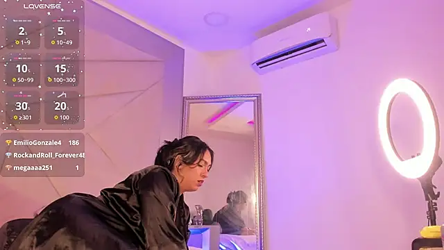 Chat +18 de RouseWhitte ao vivo