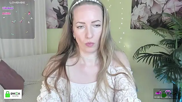 Queenymel's Live XXX Chat