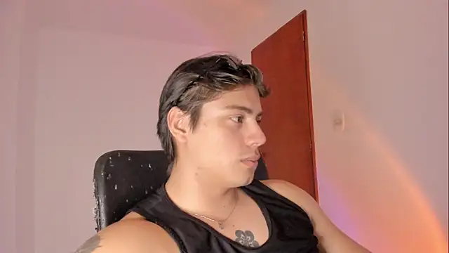 Giordano_Russo 라이브 XXX 채팅