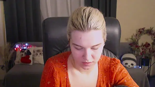 Chatroom XXX en direct de Hot_Blonda