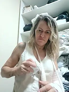 Chatroom XXX en direct de Misaudibel