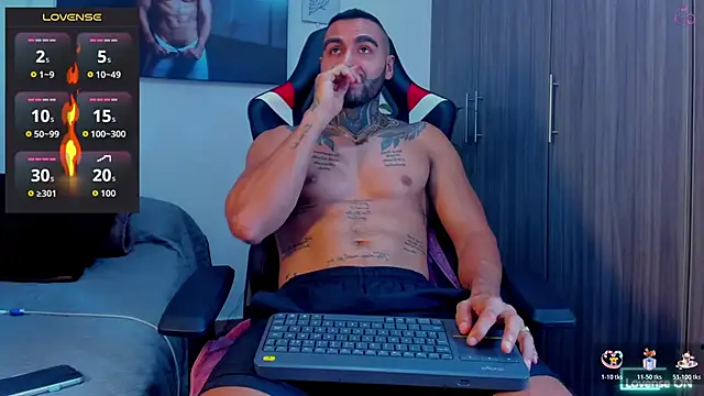 Danny_Willson live XXX chat