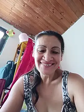 Layla_Zaid: απευθείας συνομιλία ΧΧΧ