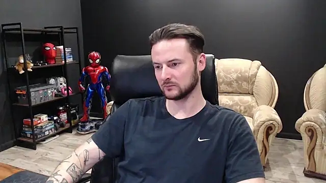 MihasikD 即時 XXX 聊天