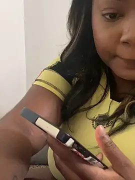 Fxncymuse élő XXX-chatje