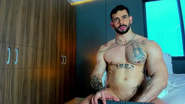 massimo_visconti's Live XXX Chat