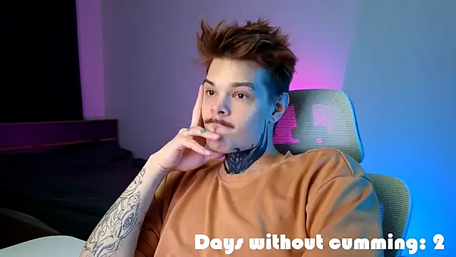 DENIS_HERE's Webcam Show