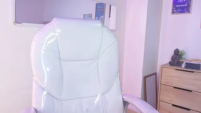 Chat XXX en directo de bluee_hazell