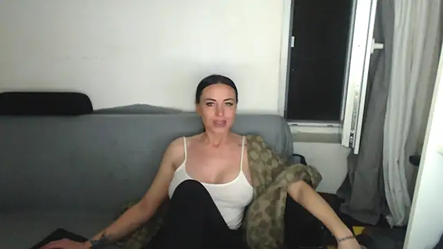 CloveLove 即時 XXX 聊天