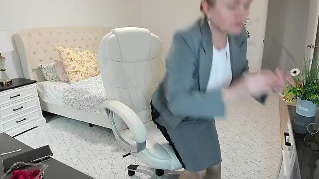 Vika73 现场XXX聊天