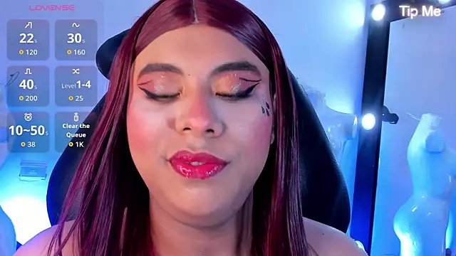 Emili_RouxのライブXXXチャット