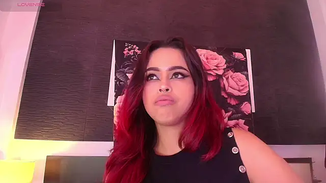 EvaaFoxxy1 Live XXX-chat