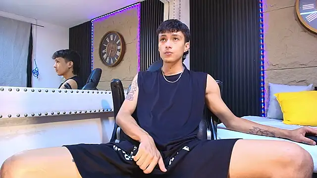 Živý XXX chat Lean_Portman