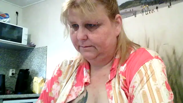 Chat +18 de Sylviastar46 ao vivo