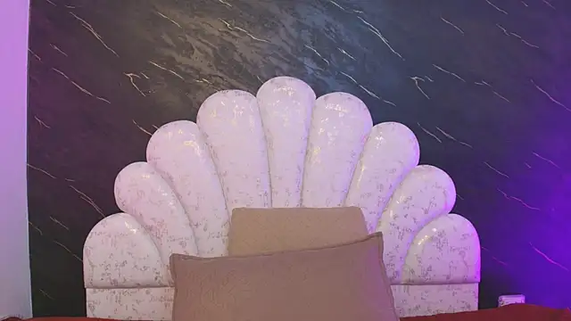 _MiaBrown_'s Live XXX Chat