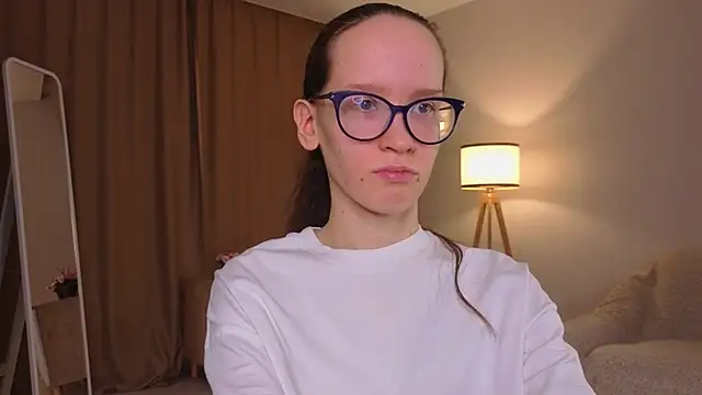 Chatroom XXX en direct de BettyBrowni