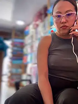 VIOLETA-25_ live XXX chat