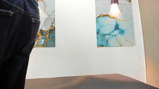 Show modela TAYSON_SCOTT na web-kameri