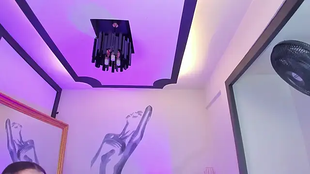 Chat +18 de GemmaBrown ao vivo