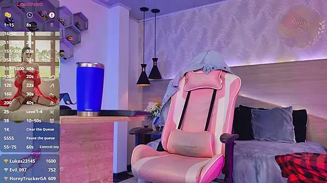 دردشة kylliefox_ الجنسية المباشرة