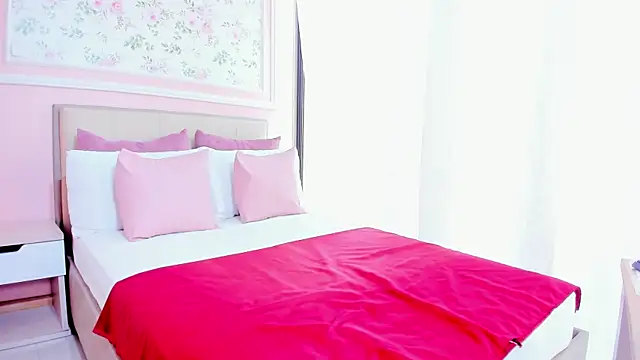 leily_pinck's Live XXX Chat