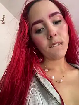 kisscherry8's Webcam Show