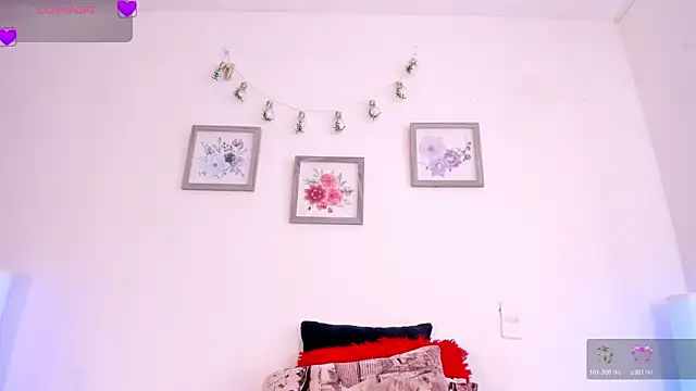 แชท XXX สดของ mely_rosse_