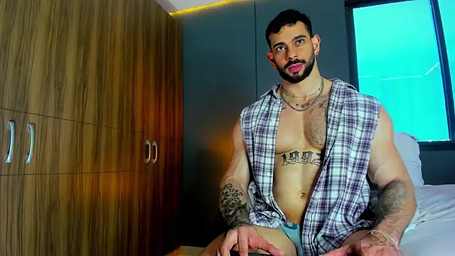 massimo_visconti: вебкам-шоу