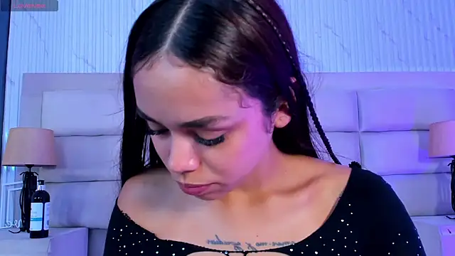 CarolineFyre Live XXX-Chat