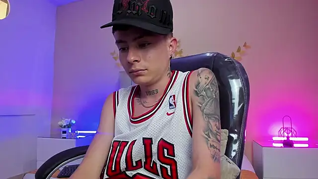 Nascary_Fox: απευθείας συνομιλία ΧΧΧ