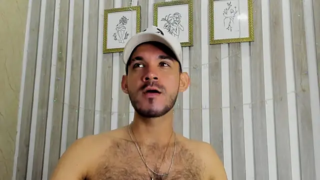 Pokazy przed kamerką – EthanGrey