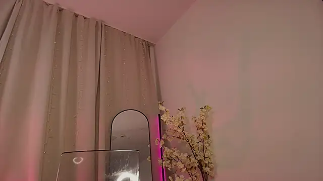 Вебкам-шоу MisssKaya