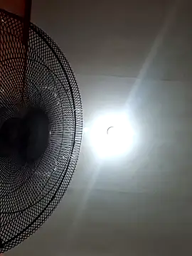 Show de 69ninee na webcam