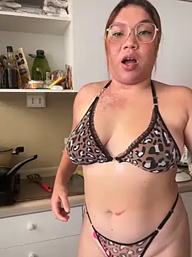 WHITEWOMEN_2 Pertunjukan Webcam