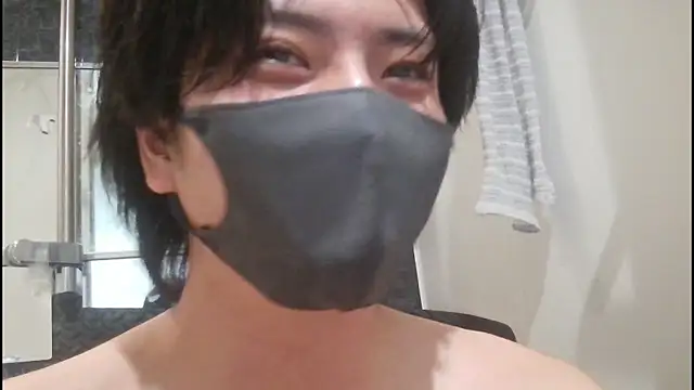 CHROME-kun925のライブXXXチャット