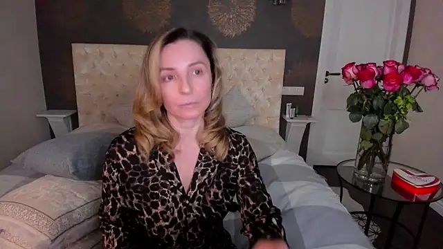 AllisonWilliams élő XXX-chatje