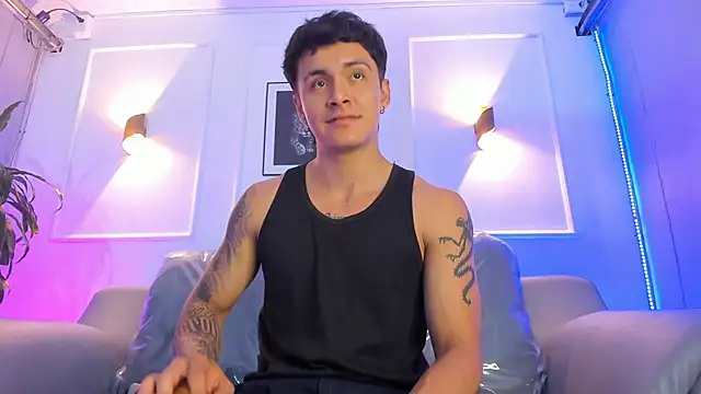 Онлайн чат XXX Leo_santoro