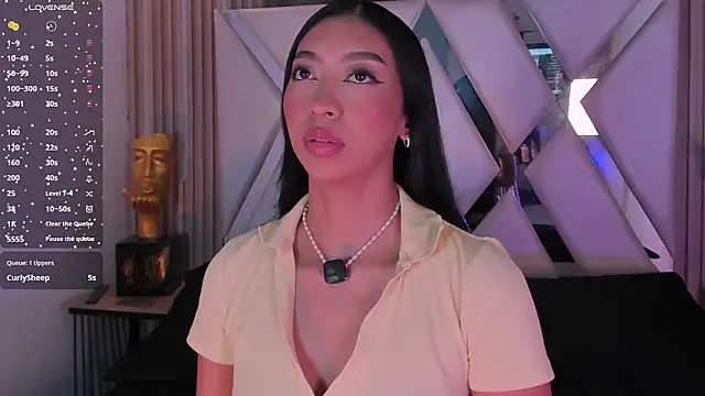 XXX chat uživo modela Sussyrosse_