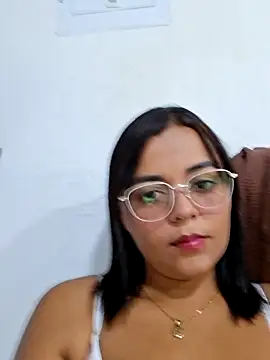Chat +18 de Naugthy-Mey ao vivo