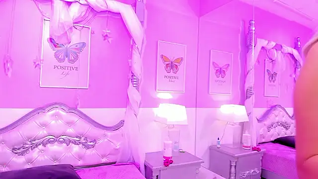 Oriana_Larsson Chat XXX in diretta