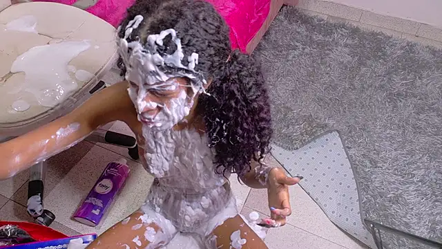 thianahorny: онлайн-секс-чат